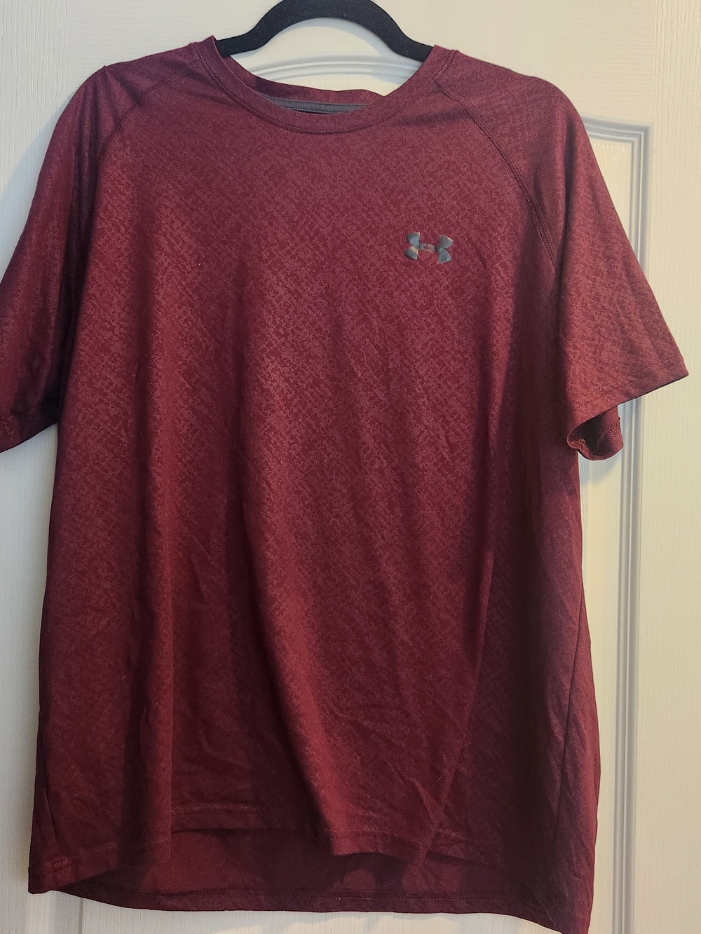 Under Armour Maroon Short Sleeve Performance Tee L Euc